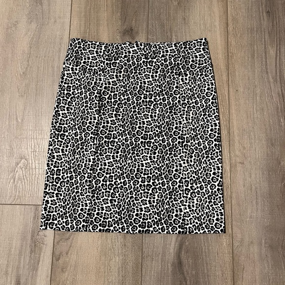 Michael Kors Black and White Animal Print Mini Skirt - Picture 1 of 6